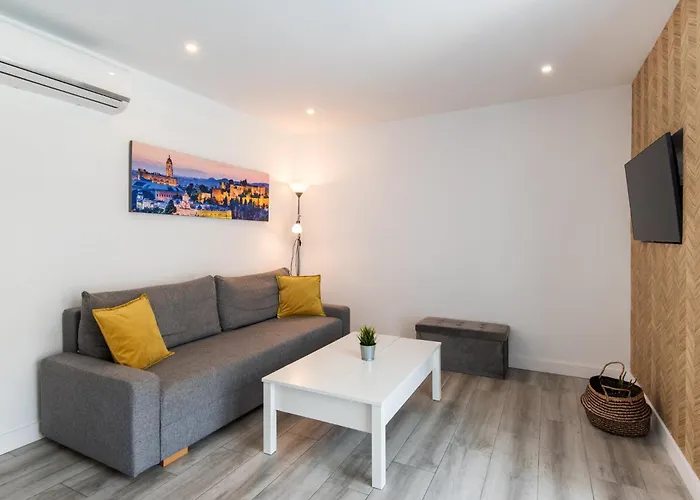 Palm True Towers 1, Marina * Фуэнхирола