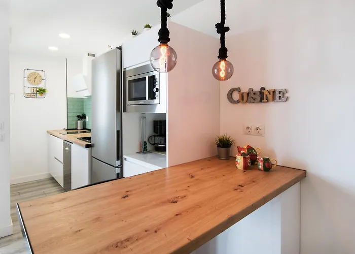 Palm True Towers 1, Marina Apartment